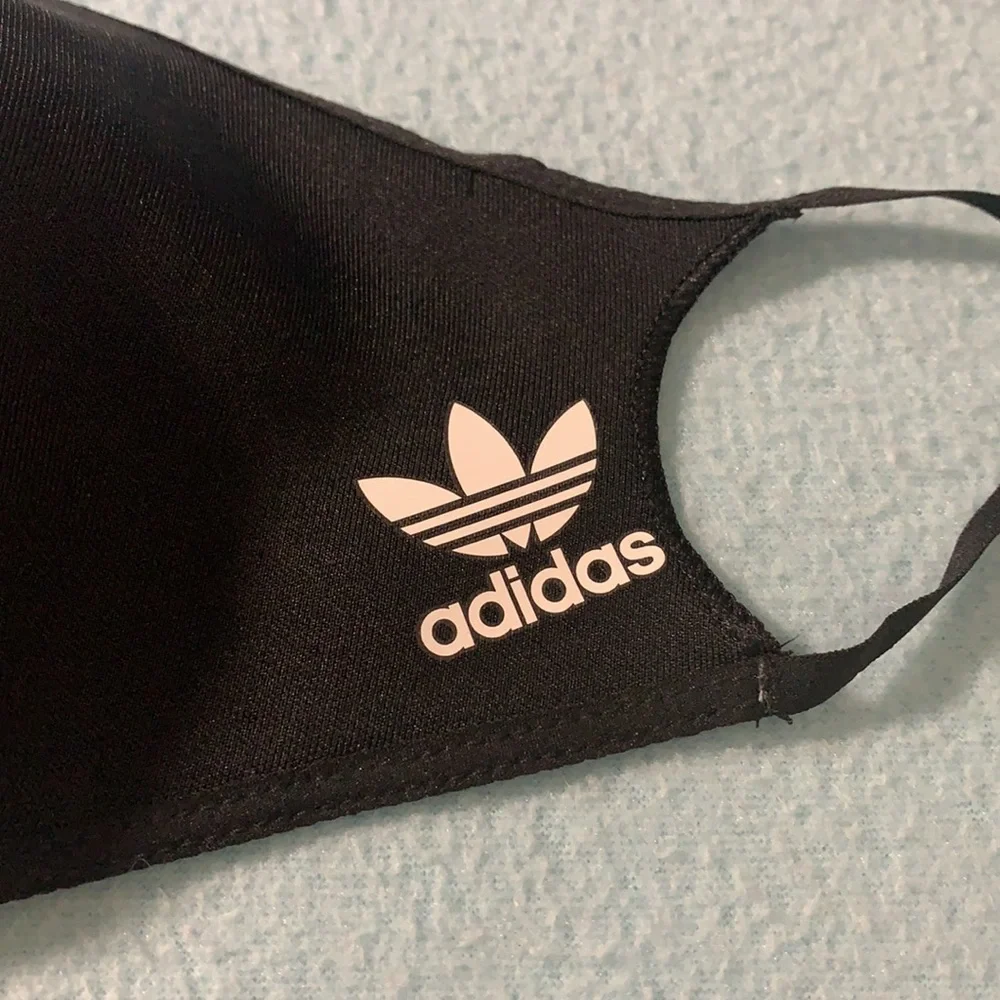 Adidas Unisex Face CVR Mask - size M/L